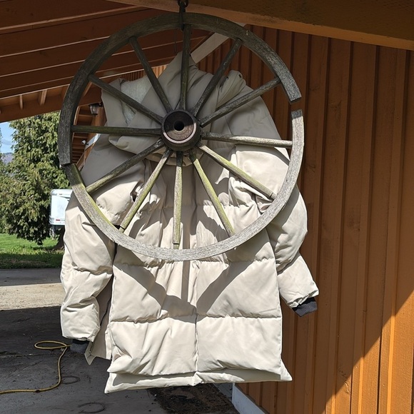 Orolay Tan Puffer Jacket with Orange Lining - Picture 11 of 12